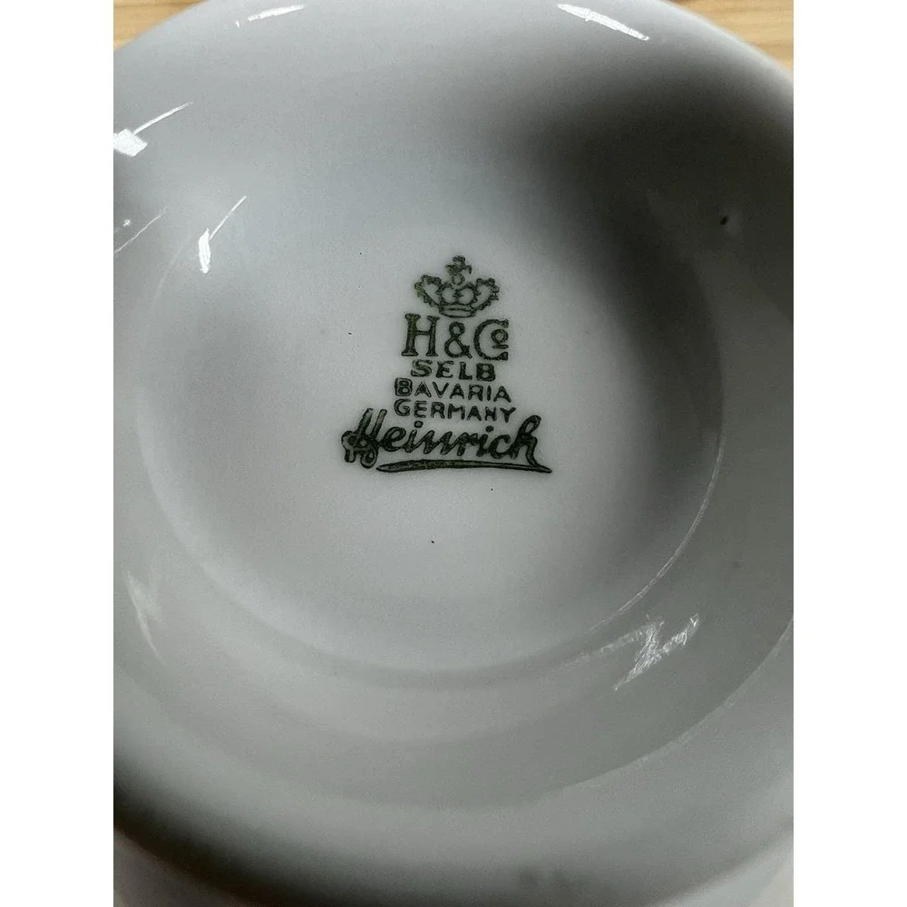 H&C Selb Heinrich Bavaria Teacups‎ & Saucers Gray Floral Platinum Set of 4